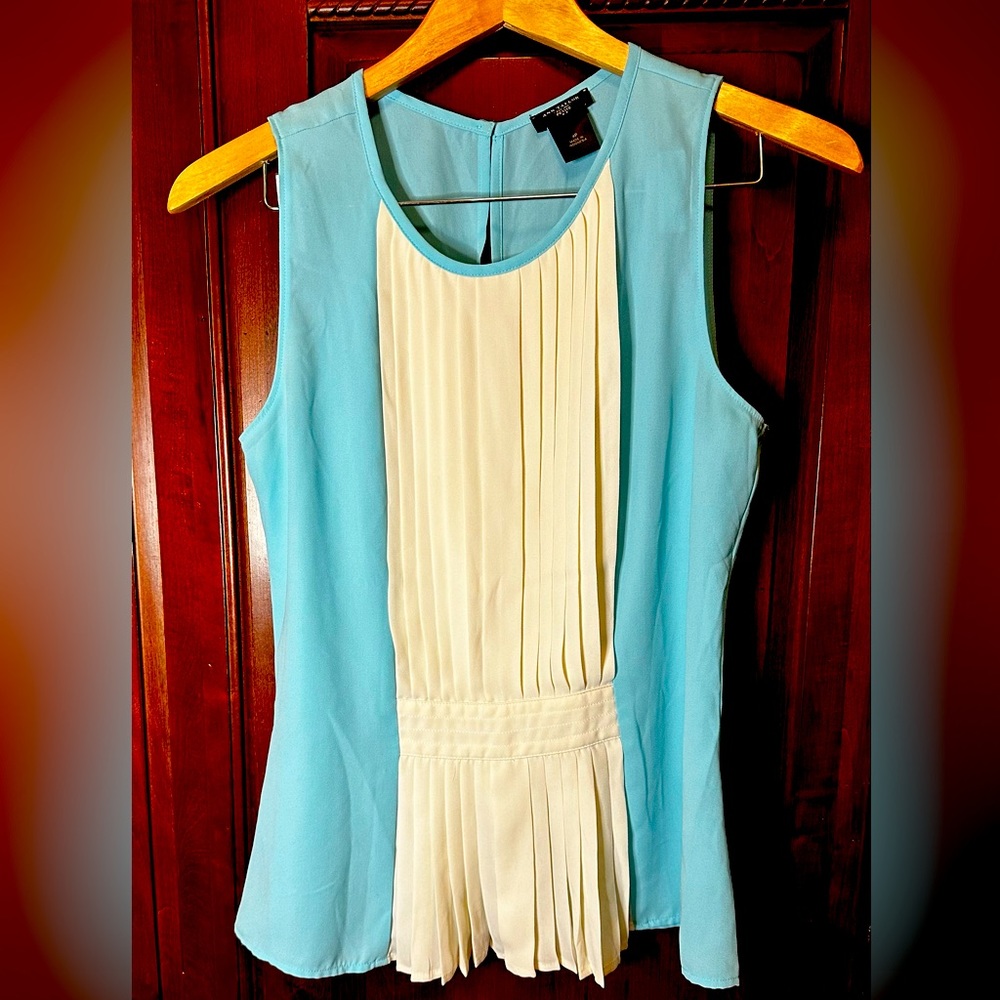 Anne Taylor tank top, teal and white pleated, size 4P